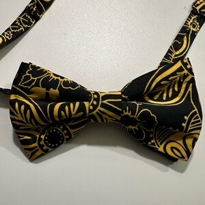 Black and Gold Floral Patterned Bow Tie